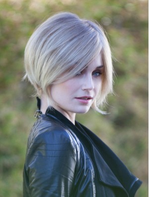 10 inch Chin Length Blonde Straight Fashion Bob Wigs